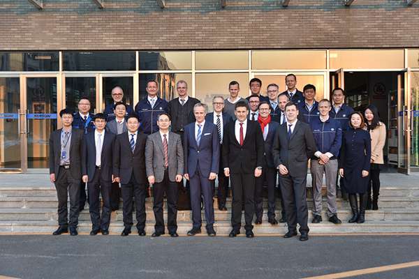 华晨宝马团队莅临杏盛娱乐公司参观考察