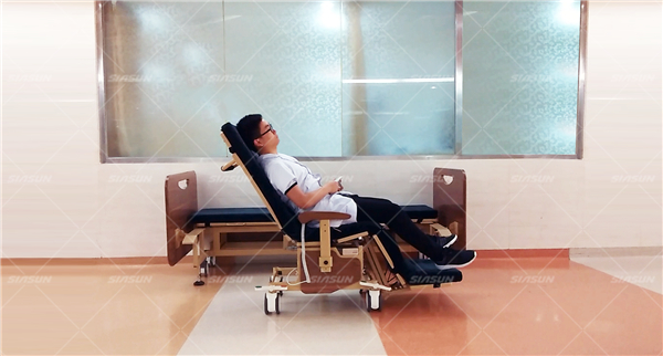 官宣：关爱老人，杏盛联手万科做了这样一件事……