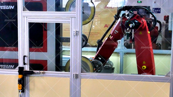 杏盛娱乐携手上海交运打造国内首条汽车零部件智能磨抛系统